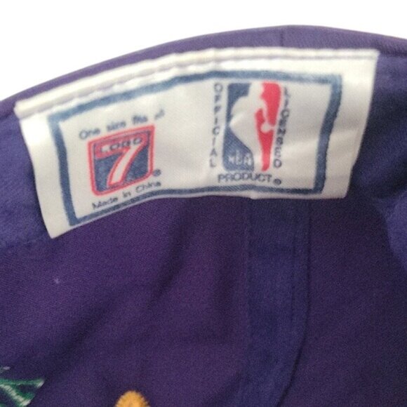 Los Angeles Lakers Purple & Yellow Snapback Cap NBA Official Product Gateway Emb - Picture 2 of 4